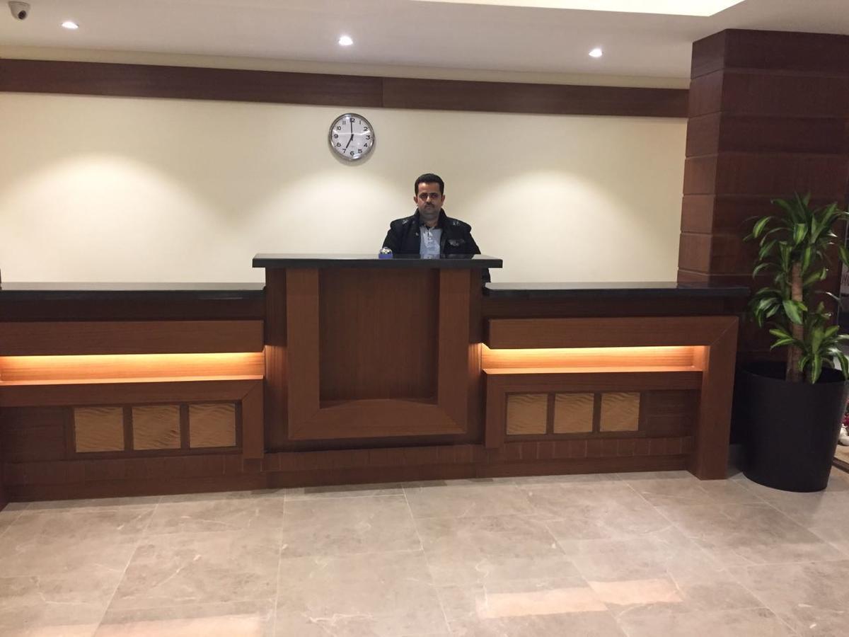 阿可贺巴Asfar Plaza公寓式酒店 外观 照片
